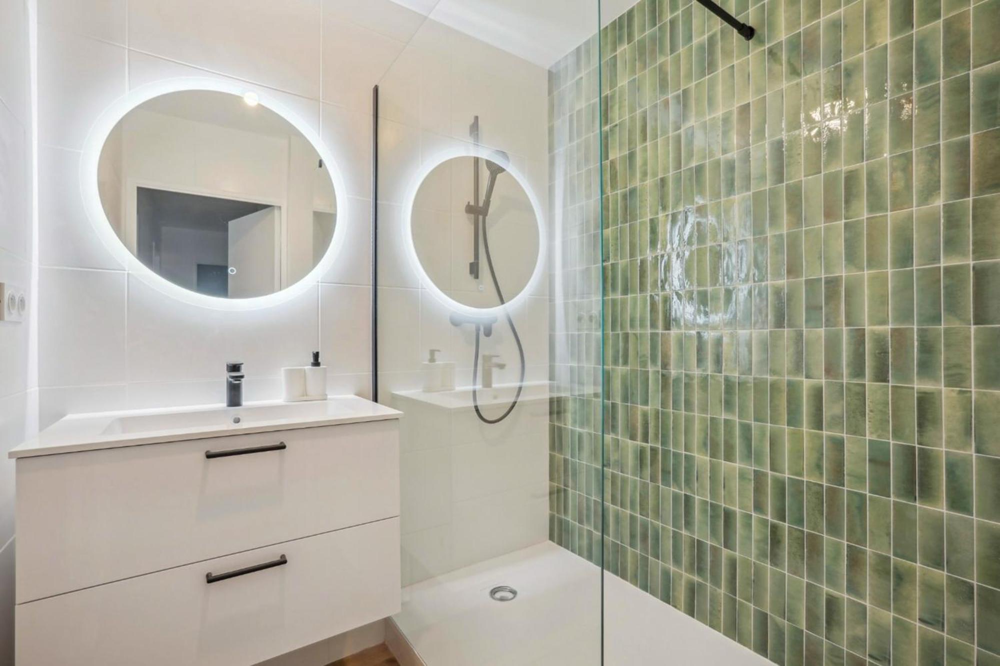 Charming 6-person Pied-a-terre In Cuire * Caluire-et-Cuire