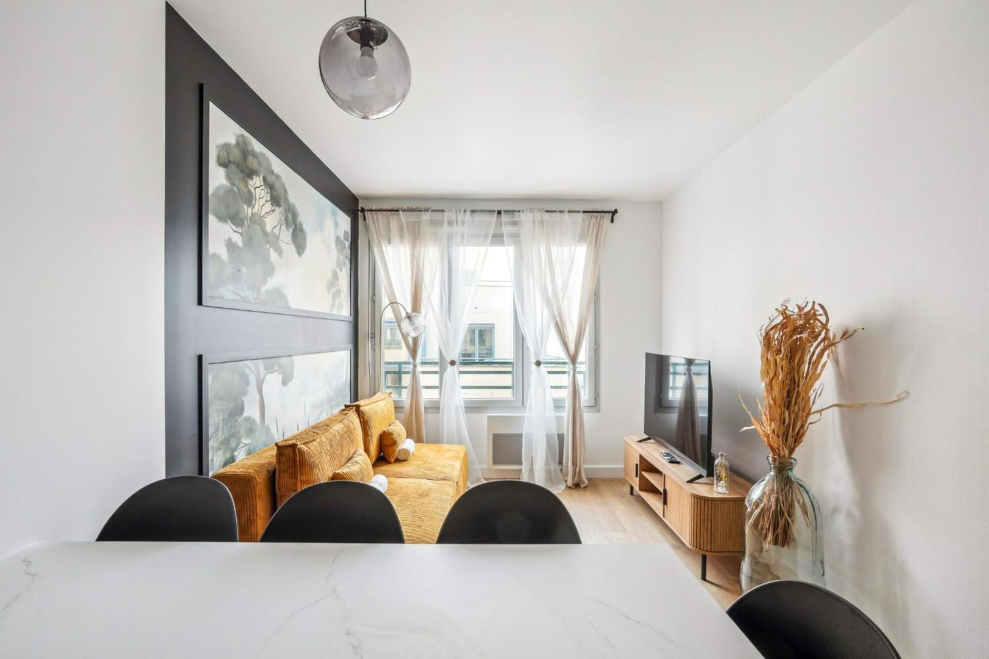 Charming 6-person Pied-a-terre In Cuire Caluire-et-Cuire