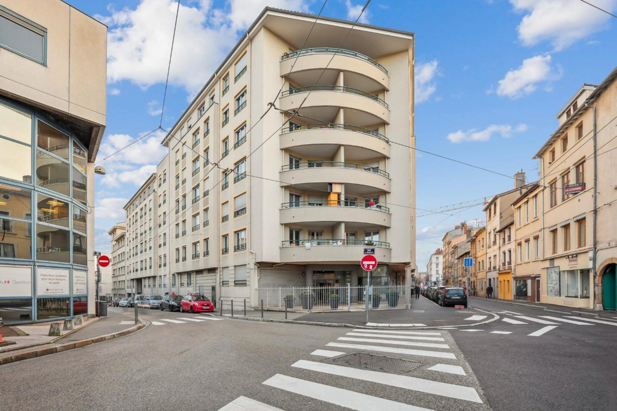 Appartement Charming 6-person Pied-a-terre In Cuire *